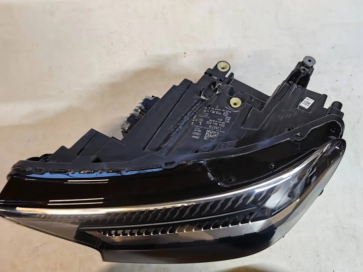 фото №5, Audi q4 89a matrix- полный led левая сцепление