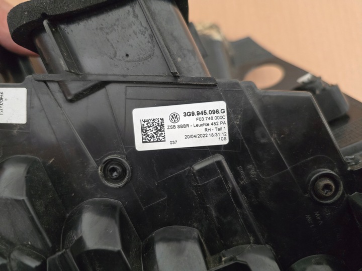 фото №6, Vw passat b8 рестайлинг универсал лампа зад задняя правая 3g9945096g