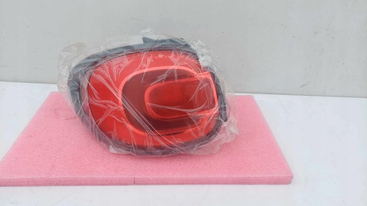 фото №1, Fiat 500l лампа ліва зад задня сатин нова оригінальний номер 1845