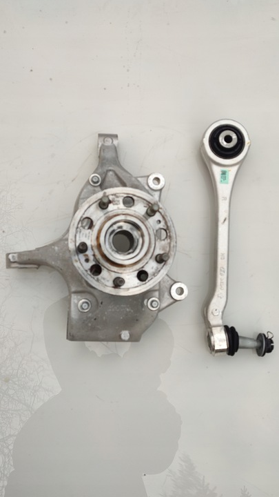 фото №1, Kia ev6 поворотна опора ступиця права перед 230311a0058 23 рік