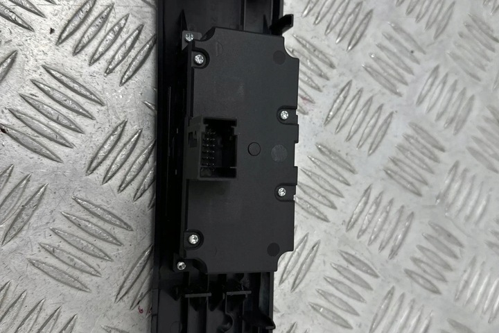 фото №10, Дисплей head-up bmw 5 touring e61 6955733 3.0l дизель 2005