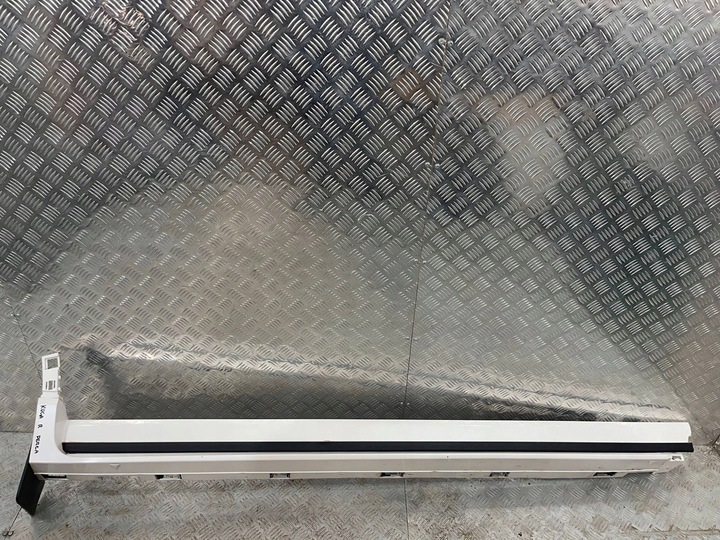 фото №1, Права планка порогова накладка ford kuga mk3 st-line колір- білий перламутровий