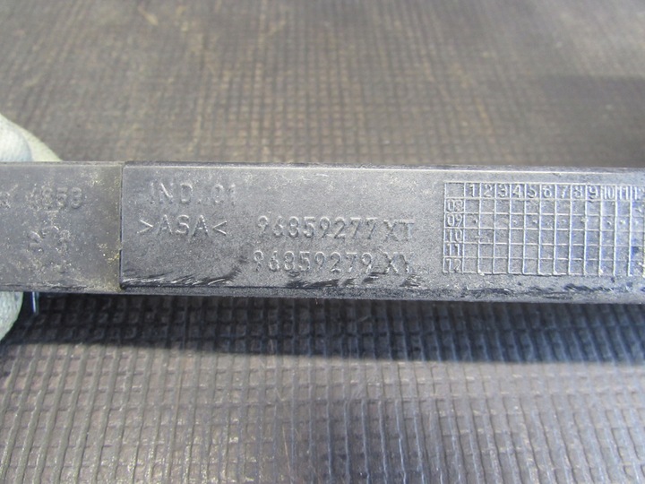 фото №10, Планка порогова правий перед 96859277 peugeot 3008 i 09-13r