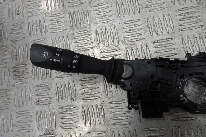 фото №2, Toyota c-hr переключатель комбинированный 16-