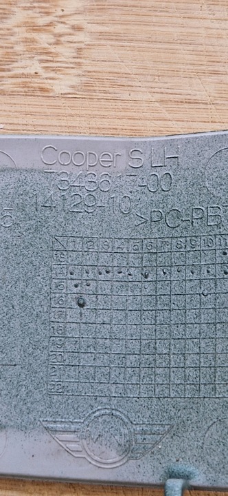 фото №3, Mini f55 заглушка фаркоп бампера зад 7343617-00