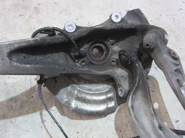 фото №11, Bmw f10 528x 4x4 поворотна опора амортизатор лівий xdrive