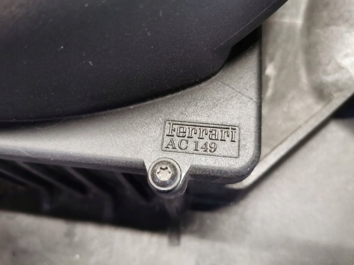 фото №10, Ferrari california f149 08- 4.3 v8 заборщик руль воздуха 417509520