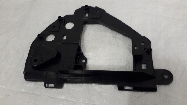 фото №15, Рамка запобіжників audi a3 8l leon 8l0858387a