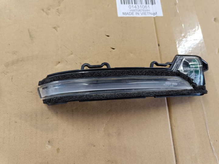 фото №1, Hyundai i20 iii - поворотник дзеркало правого