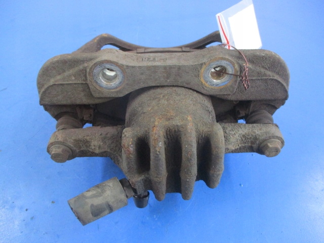 фото №4, Peugeot 308 t7 1.6hdi суппорт тормоза перед правый