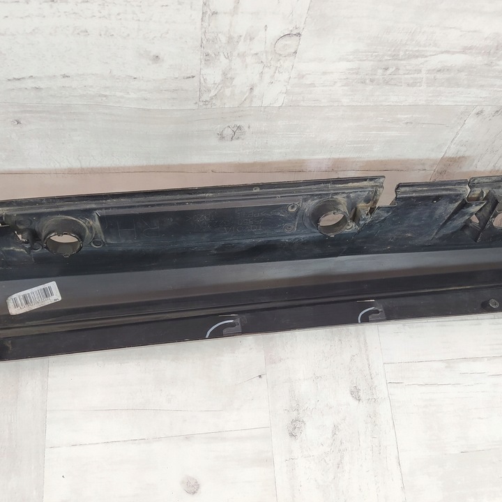 фото №10, Toyota corolla e21 sedan планка пороговая накладка правая 75850-02230