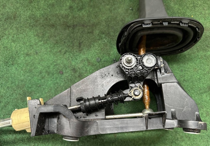 фото №11, Ручник  зміни коробка передач toyota yaris ii 05-11r 1.0 vvt-i 51kw 33530-0d040