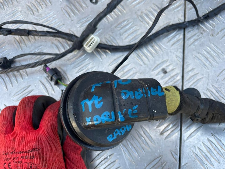 фото №5, Bmw 1 f40 установка зад кузова лампы pdc радар x-drive adblue