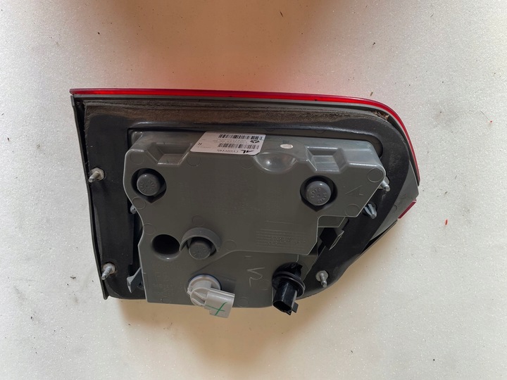 фото №7, Jeep grand cherokee wk2 рестайлинг лампа зад задняя крышка багажника p68110047ac p68110046ac