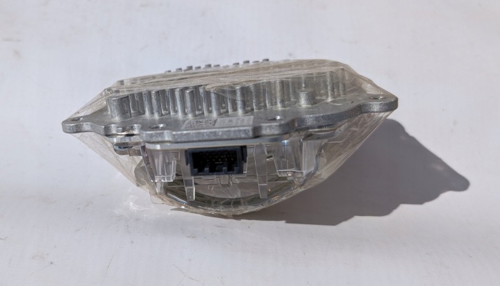 фото №6, Volkswagen passat b8 рестайлинг b104289k модуль-преобразователь led matryca eg-117