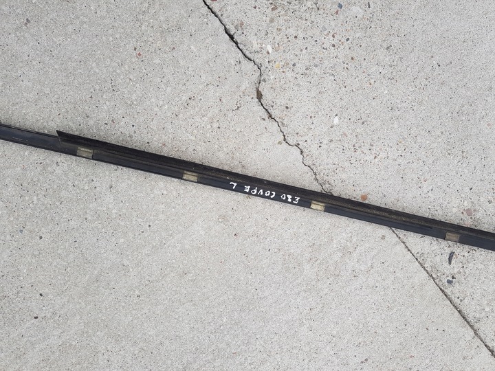 фото №4, Планка прилегла до скла внутрішня двері ліва перед bmw e30 купе