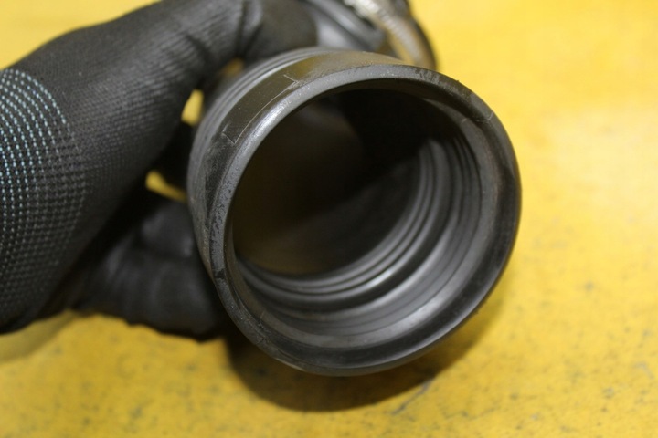 фото №5, Труба воздуха v75638128003 peugeot 308 1.6 vti