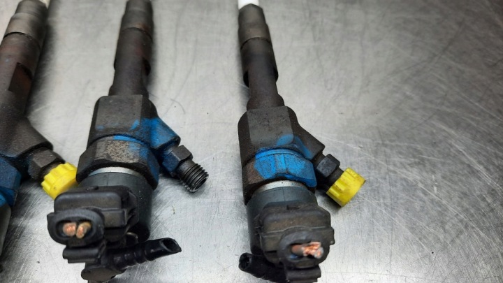 фото №6, Форсунки 7700111014 0445110021 комплект renault 1.9 dci