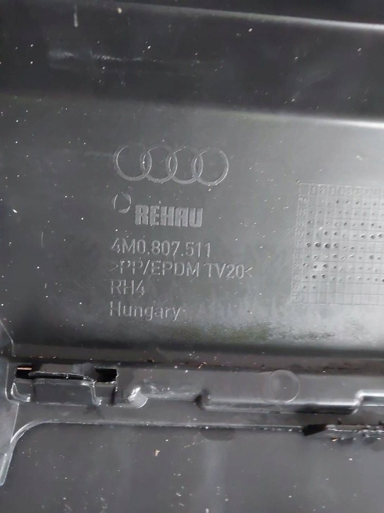 фото №11, Задний бампер audi q7 ii 2 s line 4m0807511