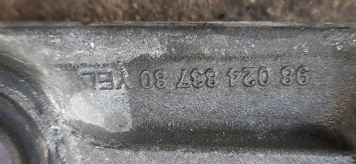 фото №6, Лапи подушка кронштейн кріплення двигуна 1.5ehdi peugeot 208 i 9802483780