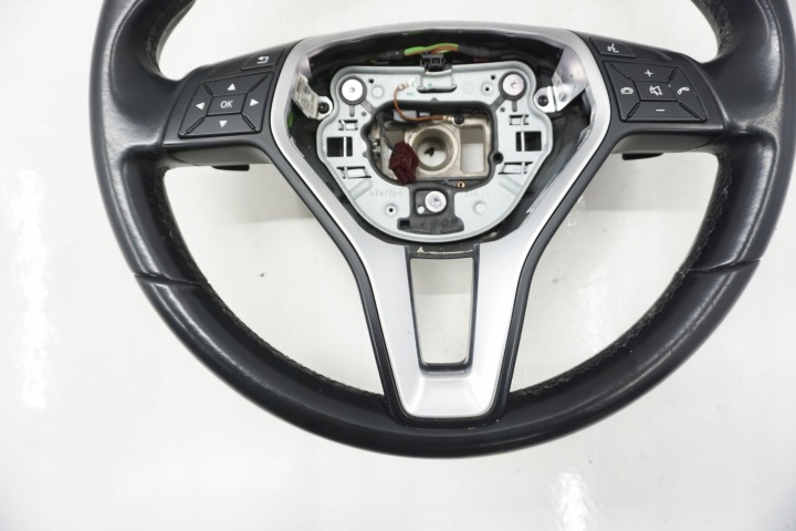 фото №6, Mercedes w246 руль кожаный лепестки