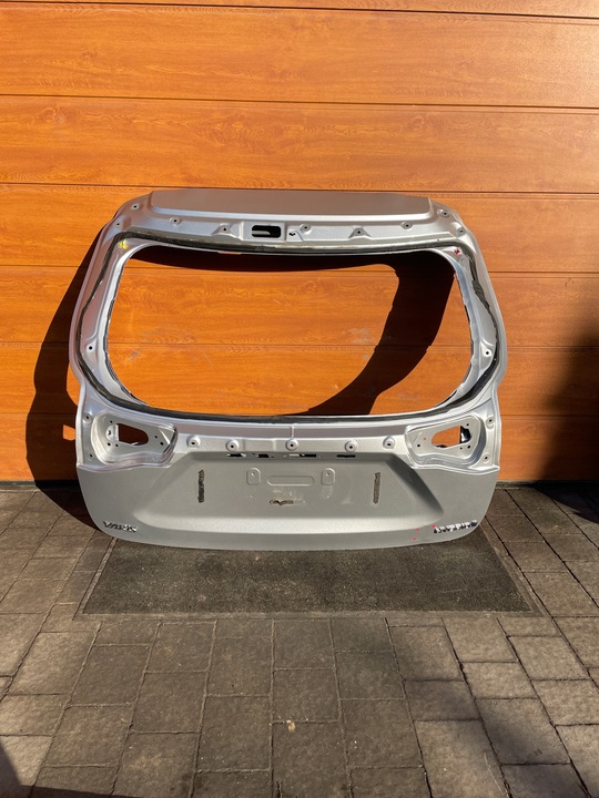 фото №1, Крышка багажника toyota yaris cross 2021r+