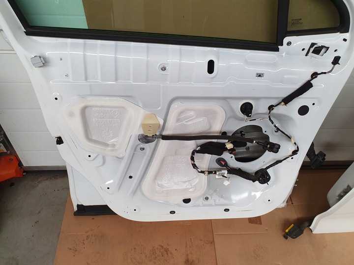 фото №8, Дверь перед правые правый комплектные renault zoe i аксессуары белый