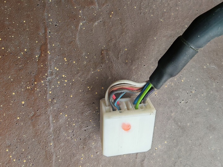 фото №9, Toyota corolla e21 ліві дзеркало 9 контактів