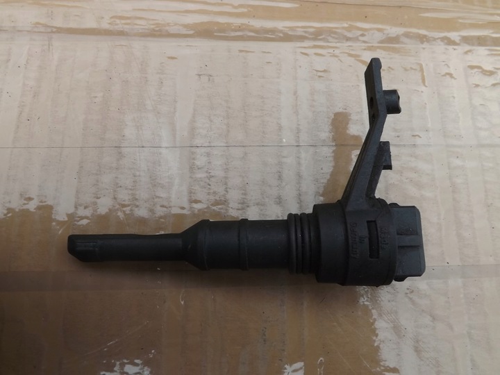 фото №6, Audi 80 a4 b5 vw passat b5 датчик скорости вращательной колёса 012409191d