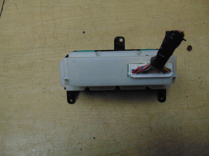 фото №10, Панель керування кондиціонера nissan qashqai j10