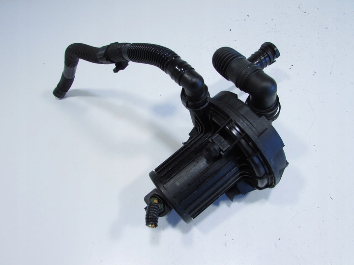 фото №5, Насос воздуха вторичного vw golf 4 new beetle bora octavia 2.0 8v azj