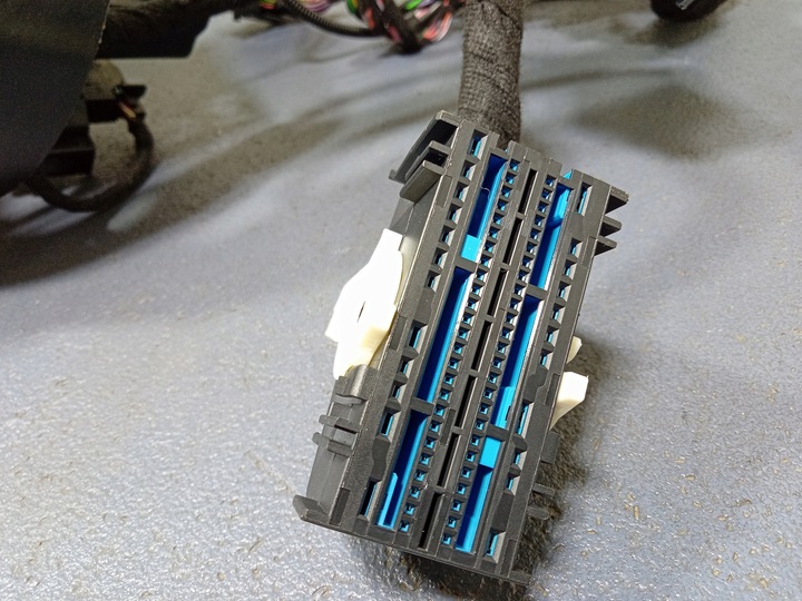 фото №7, Octavia iv універсал джгут установка інтер'єру