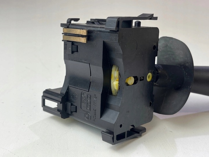 фото №5, Рулевой/подрулевой переключатель поворотов света renault trafic ii vivaro a