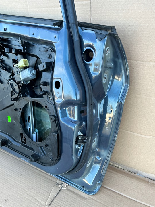 фото №12, Ford fiesta mk7 рестайлинг 3d дверь левая перед европа lak.fc