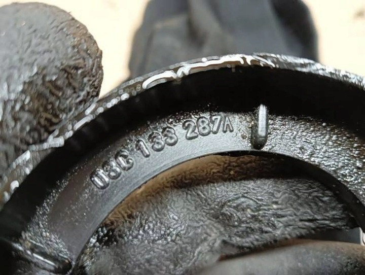 фото №4, Крышка заливка масла прокладка vw golf vi 1.4 tsi 03c103485a