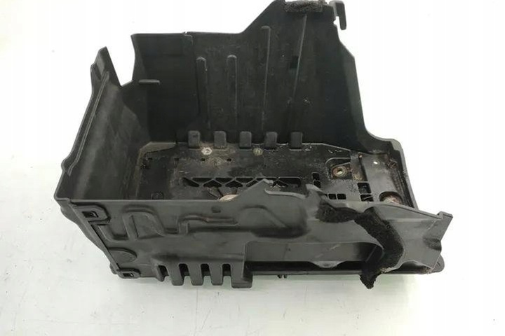 фото №7, Основание акумулятора volvo v70 ii sw 31294078 2.4l дизель 120kw 2010