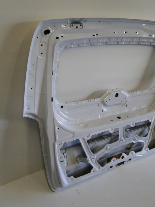 фото №9, Mercedes v клас 447 w447 marco polo кришка багажника задня na малий скло