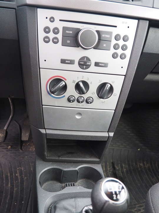 фото №1, Meriva a радио заводские радиопроигрыватель cd 30