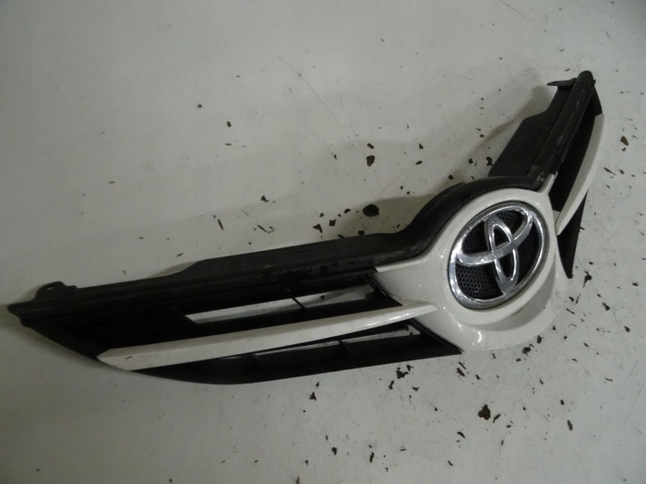 фото №1, Решётка радиатора решётка toyota auris ii 53114-02260