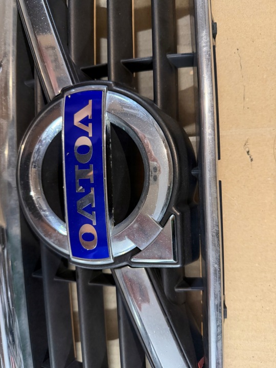 фото №5, Volvo s40 v50 рестайлінг решітка радіатора решітка оригінал