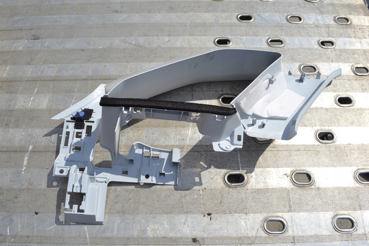 фото №5, Ліва права захист стійка peugeot3008 ii 9810162077