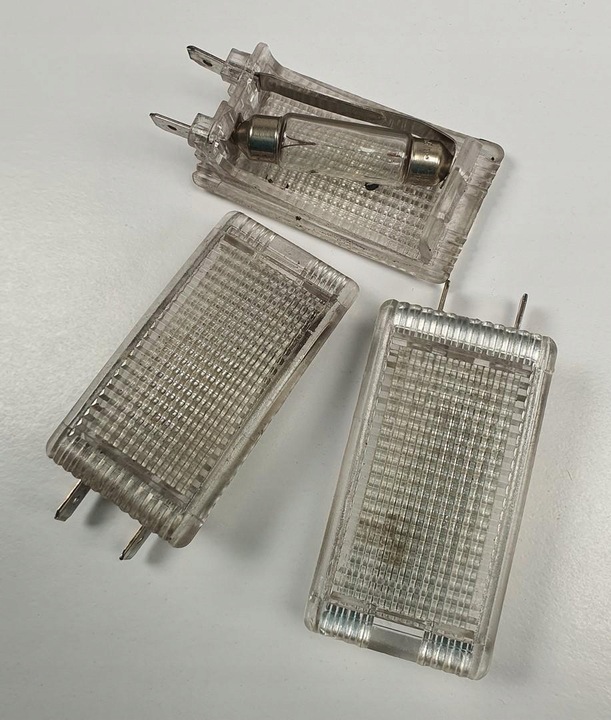 фото №1, Лампа освітлення інтер'єру saab 9-3 93