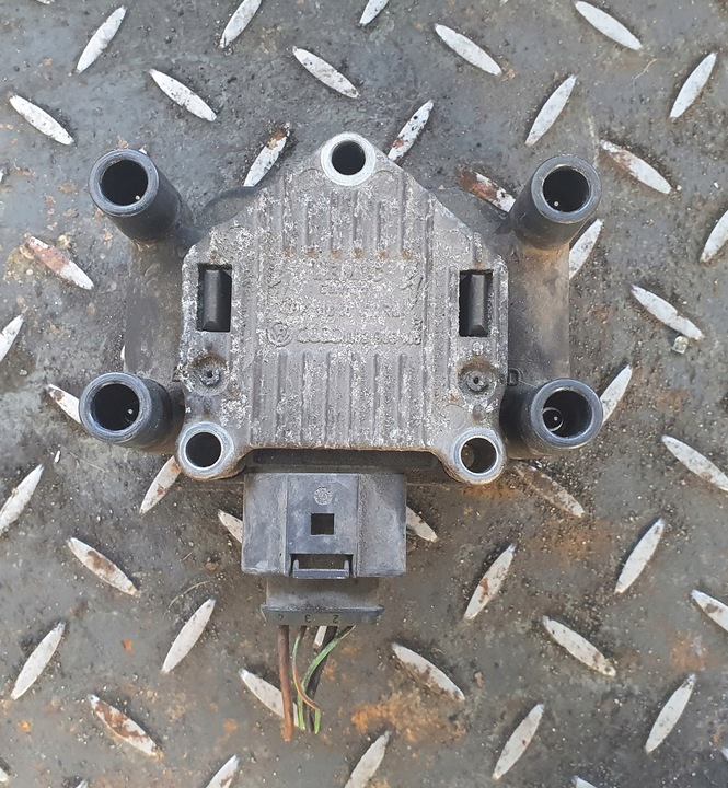 фото №1, Катушка зажигания audi a4 b5 0040100022