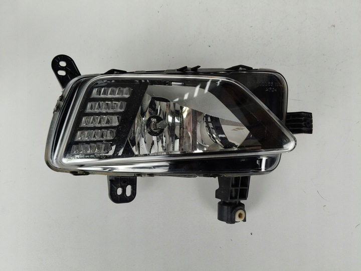 фото №1, Галоген правые vw polo 2g 17- led