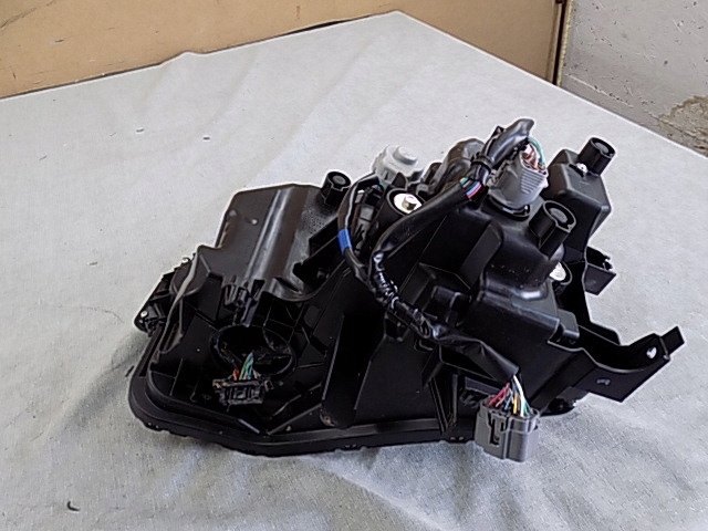 фото №13, Mazda mx-30 лампа права перед повний led dn4j-51030 org