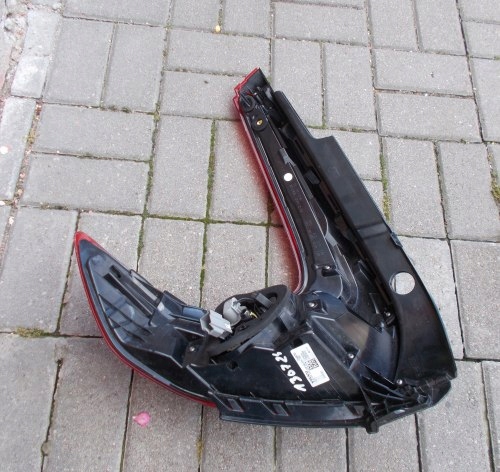 фото №3, Volvo xc40 17- led права задня лампа оригінал