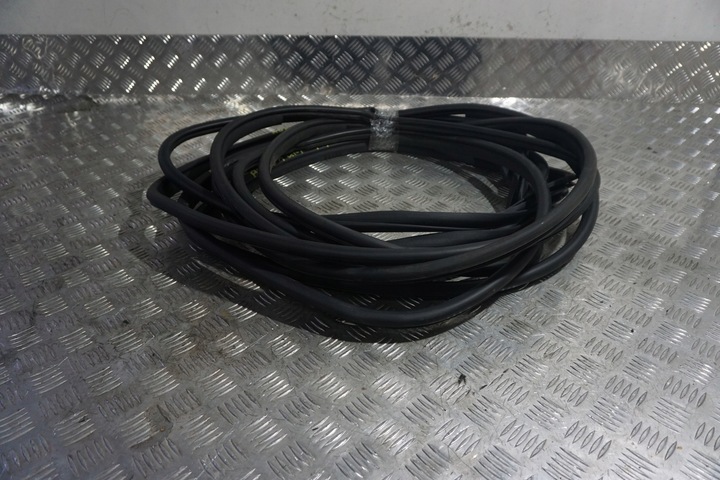 фото №1, Прокладка дверь правый зад toyota prius ii 04-08