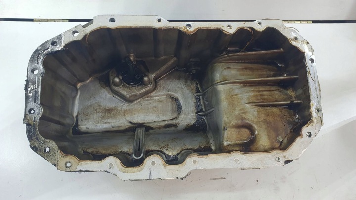 фото №7, Volkswagen golf v 5 touran 1.6 fsi 03c103603j піддон масла датчик рівня