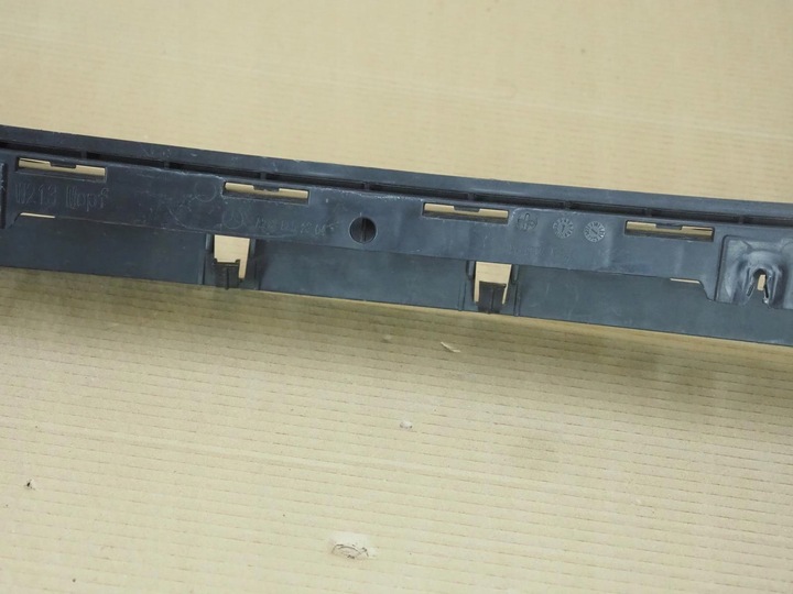 фото №10, Ползун кронштейн бампера зад mercedes e-klasa w213 2138852304