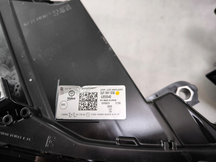 фото №9, Vw passat b9 3j1 iq light matrix левый правый фара лампа